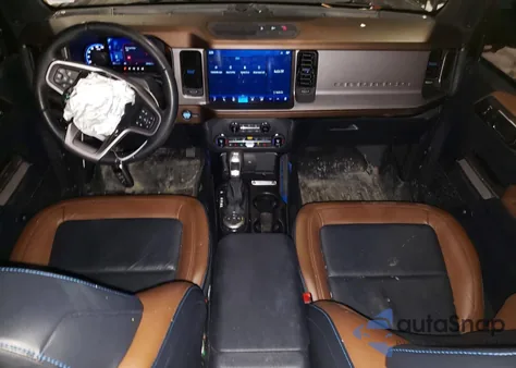 2021 Ford Bronco Base z USA, uszkodzony, nr VIN 1FMEE5BPXMLA89882